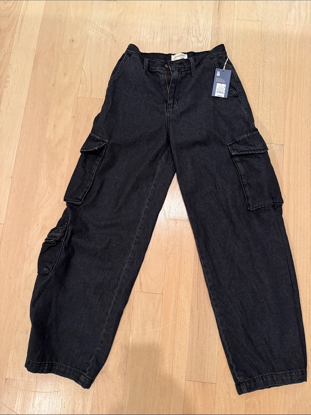 Universal Thread Black Relaxed Cargo Jeans for Men